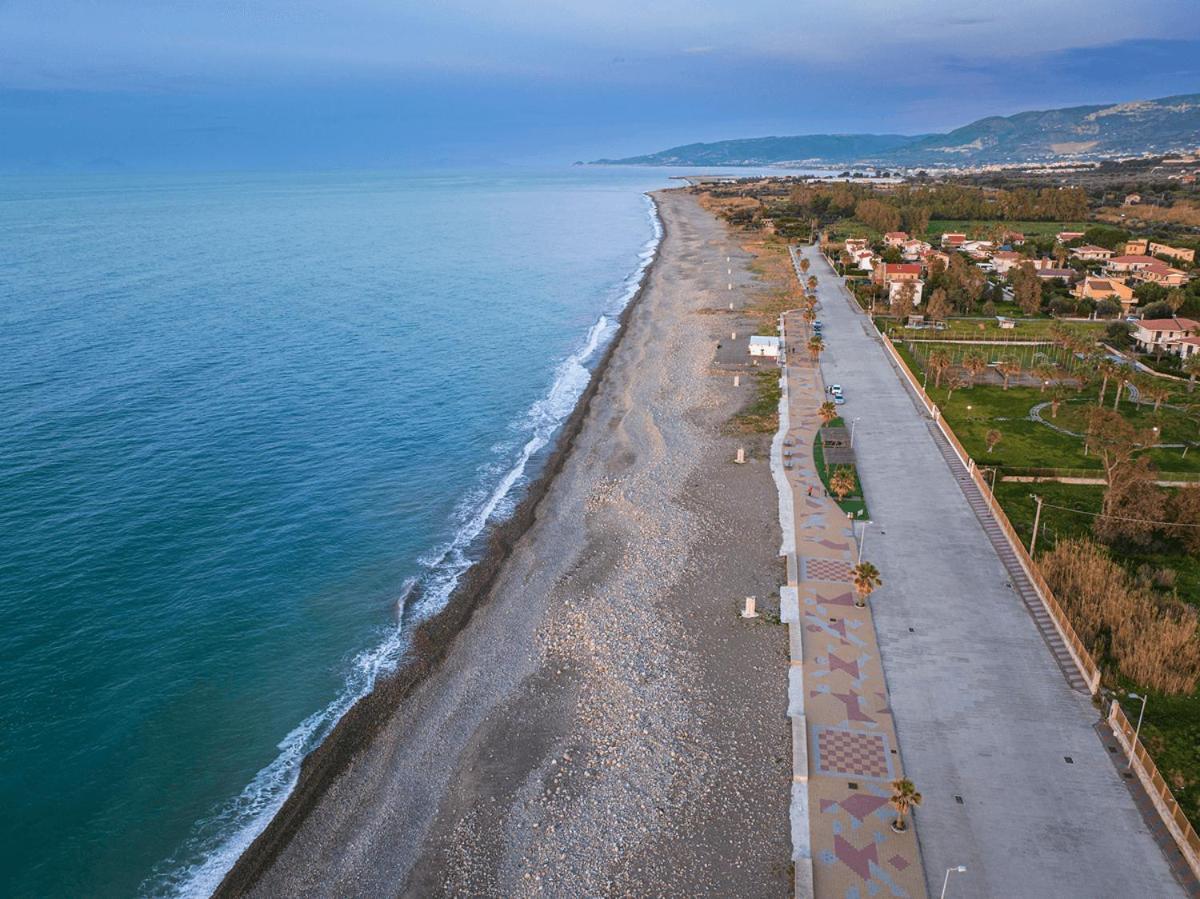 Gali Holidays Casa Vacanze Acquedolci Bagian luar foto